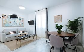 MAGNO Redes Terrace